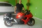 Cliente recebendo sua moto