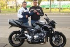 Cliente recebendo sua Moto