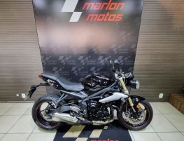 STREET TRIPLE 675